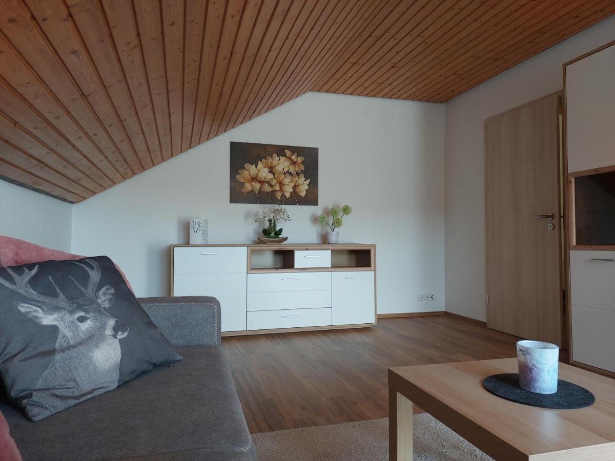 Moderne Ferienwohnung - Neu Renoviert - Ruhige Lage Waldachtal Extérieur photo