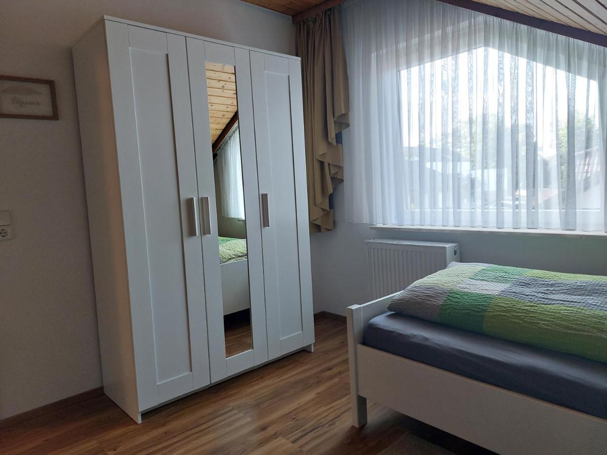 Moderne Ferienwohnung - Neu Renoviert - Ruhige Lage Waldachtal Extérieur photo